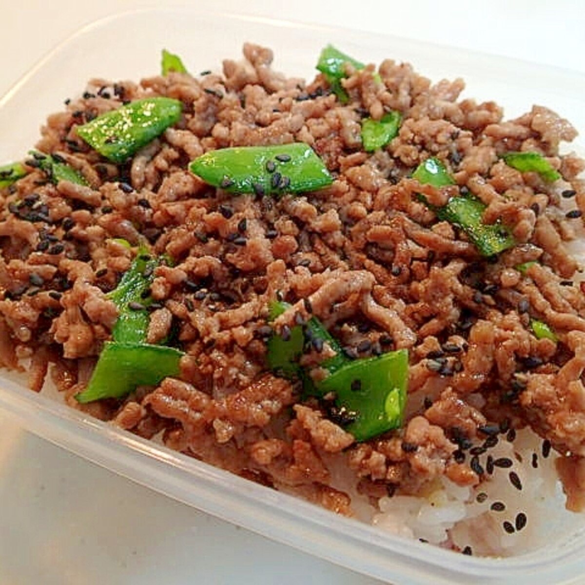 お弁当 合挽ミンチとスナップエンドウの丼 レシピ 作り方 By ぷ みぃまま 楽天レシピ お弁当 合挽ミンチとスナップエンドウの丼 レシピ 作り方 By ぷ みぃまま 楽天レシピ